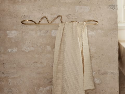 Curvature towel